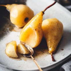 Luscious Pear Tree 11 Luscious Pear Tree -Lanscapes Store Luscious Pear 3